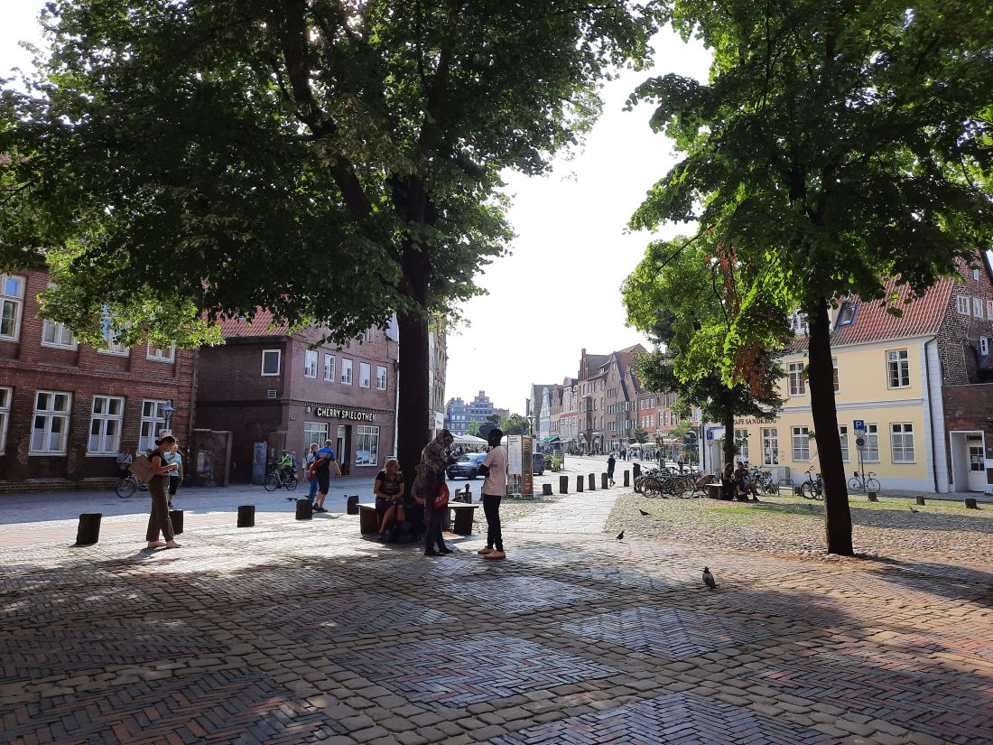 St. Johannis, Lüneburg Vorplatz